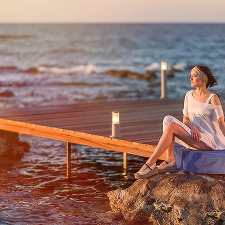 Corinna Mare מלון דירות 3*