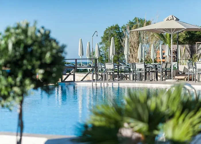 Corinna Mare Apartmanhotel Hriszí Aktí Haniá