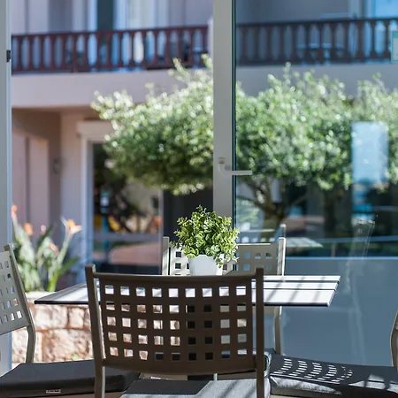 科琳娜马雷酒店 干尼亞